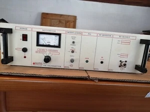 Trasmettitore Broadcast FM 88 - 108 Mhz  Marca SUONO Telecom  - Photo 1/8