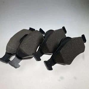 Ferodo 2320001 brake lining for front suitable for Ford and Mazda - Picture 1 of 5