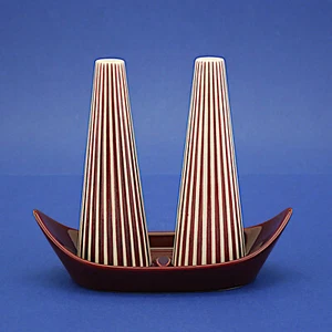 Vintage Hornsea Summit Red/White Three-Piece Cruet - Salt, Pepper & Boat Tray - Picture 1 of 4