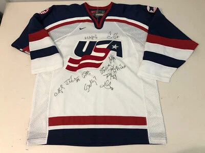 Vintage Nike Team USA 2002 Womens Winter Olympics M Medium White Hockey Jersey - Image 1 of 4