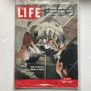 Vintage 3. Juni 1957 Life Magazine ~ SHELL OF SATELLITE ~ Top Zustand! - Bild 1 von 2