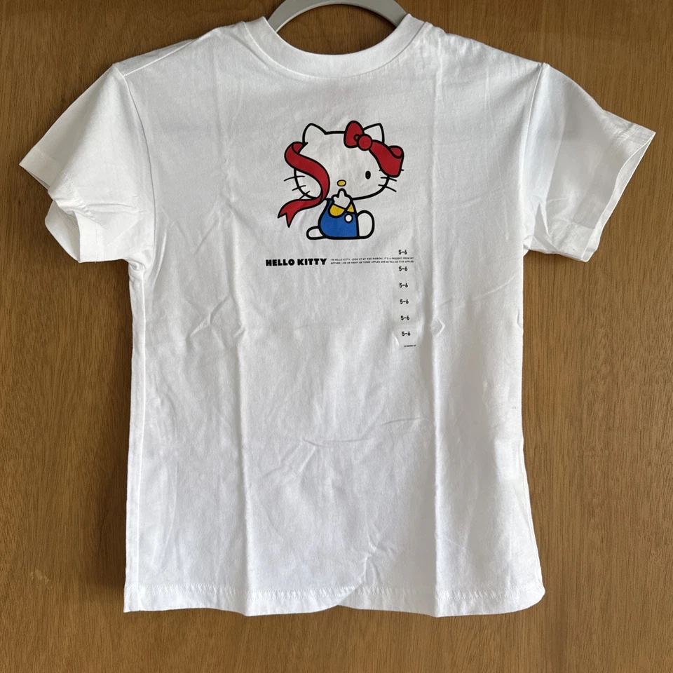 优衣库 Sanrio Hello Kitty T Market 儿童 T 恤尺寸 5-6 白色 2020 全新 — 第 1/4 张图片
