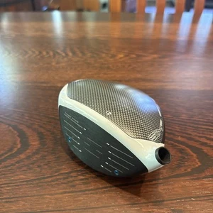 Taylormade driver SIM MAX 10.5 head only right handed excellent - Picture 1 of 4