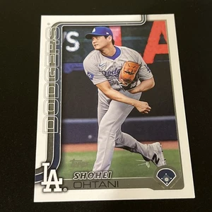 Shohei Ohtani 2025 Topps Series 2 Baseball #400 - Los Angeles Dodgers - Foto 1 di 2