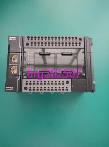 1pz Omron NX1P2-1040DT usato ver.1.60 - Foto 1 di 5