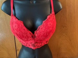 BH Gr. 85 B rot Spitze von H&M - Bild 1 von 4