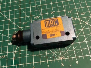 1 pc MAC 180112-112-0001 Manual Air Valve New (46) - Picture 1 of 5