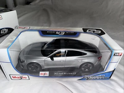 Литой автомобиль Maisto Special Edition 1:18 — 1022 Audi RS E-tron GT - Изображение 1 из 3