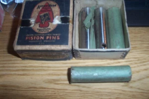 4 NORS ARROWHEAD PISTON PINS #W366 (STD.) - Picture 1 of 1