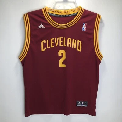 Cleveland Cavaliers ~ Kyrie Irving #2 Camiseta Roja Adidas Juvenil, Grande Foto 1 de 4