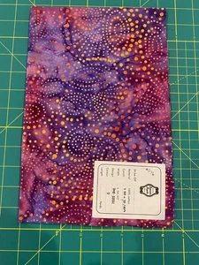 Batik Remnant - 100% cotton - 45" wide - 3/8 yds total - #576 - Picture 1 of 2