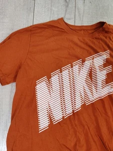 Nike T-Shirt Uomo XL Stampa Arancione Manica Corta Cotone Girocollo Taglio Atletico - Foto 1 di 6