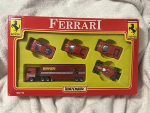 RARO 1/64 MATCHBOX MC-18 FERRARI JUEGO DE 5 PIEZAS 3 COCHES DE CARRETERA 1 COCHE F1 1 TRANSPORTADOR - Imagen 1 de 6