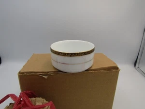 Nuevo en Caja Juego de 6 Tazas de Porcelana Delta Airlines con Borde Dorado — Primera Clase - Imagen 1 de 6