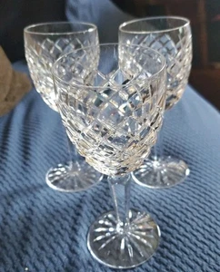 Set 3 WATERFORD CRYSTAL COMERAGH CLARET WINE GLASSES - MINT - Picture 1 of 5