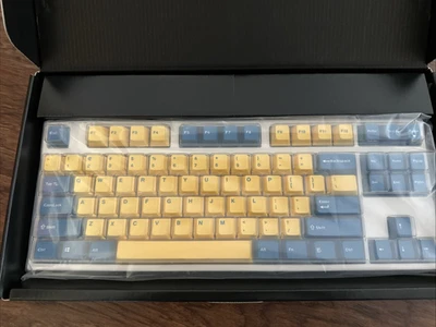 leopold fc750r pd (rare yellow, blue color) - Image 1 of 3