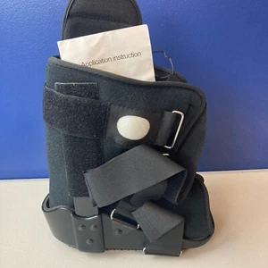 Medibot Short Pneumatic Walker Fracture Boot, Fits Left or Right, Size Small - Picture 1 of 6