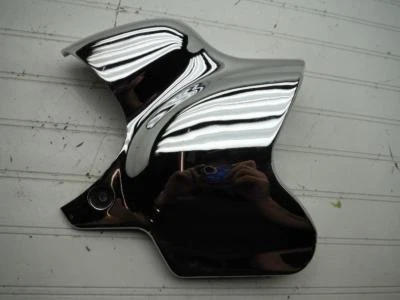 02 HONDA SHADOW VT750CDA  WATER PUMP COVER  LEFT REAR Foto 1 de 3