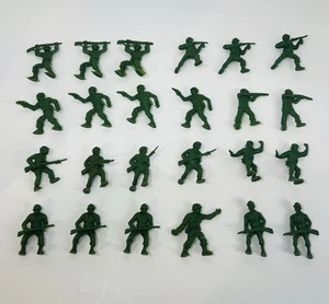 24 Vintage Lido WWII USA US Army Men Toy Soldiers Plastic Figures Lot 50's 60's? - Picture 1 of 11