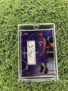 2003-04 Fleer Focus Chris Bosh Rookie RC Auto /100 Raptors On Card Autograph HOF - Picture 1 of 2