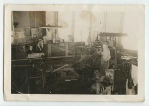 1941 Snapshot Goodman's Machine Shop, altes Seidenmühlengebäude, Barb Cronk, andere - Bild 1 von 2
