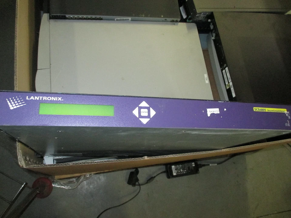 Lantronix SCS4805 Secure Console Server 48 Port 1U Fast Ethernet RS-232 - Bild 1 von 1