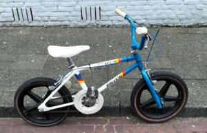 RALEIGH team BURNER 16 inch vintage old school BMX BIKE - Picture 1 of 24