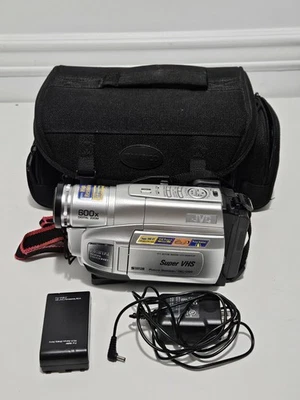 JVC GR-SXM250U VHS-C Compact Camcorder w/ Bag, Battery, Charger Tested Working - Image 1 of 4