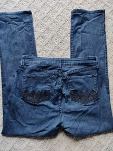 Pantalones de mezclilla para mujer NYDJ Lift Tuck Tech rectos elásticos bordados talla 12 32x32 - Imagen 1 de 15
