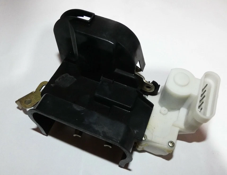 FIAT PUNTO MK1 (1993>)/ SERRATURA PORTA ANTERIORE DX/ FRONT RIGHT LOCK DOOR - Image 1 of 1