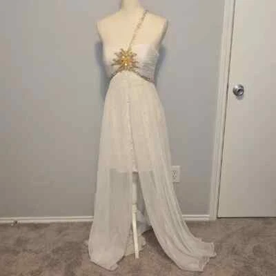 Vestido formal Dave & Johnny blanco y dorado Foto 1 de 4