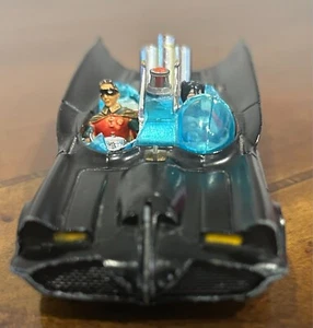 Corgi Batman Bat Mobile With Batman And Robin Figurines Missing Parts - Picture 1 of 6