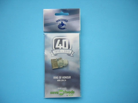 2011 THOMAS GRADIN RING OF HONOUR NHL HOCKEY PIN BUTTON VANCOUVER CANUCKS Cover