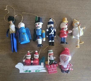 Vtg Lot 9 Wooden 3"-4" Christmas Ornaments Taiwan - Picture 1 of 7