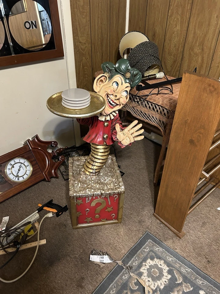 Muebles Jack In The Box Foto 1 de 1