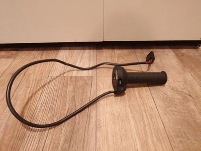 Aprilia Tuono 1100 21-25 RSV4 OEM Throttle 2D000095 - Image 1 of 3