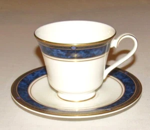 Taza de té y platillo Royal Doulton Stanwyck - excelente - Imagen 1 de 3