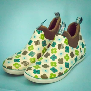 Bogs Size 10 Mattie Posie Floral Waterproof Pull On Ankle Garden Boots Shoes - Picture 1 of 7