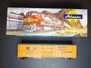 Kit construido Athearn 2909H HO 57' Mech Reefer Pacific Fruit Express # 460053 - Imagen 1 de 18