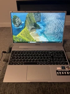 Medion Akoya E15303 15"FHD Ryzen 7 4700u 2.0Gh 256g 8G Win11 PLEASE READ DESCRIP - Picture 1 of 6