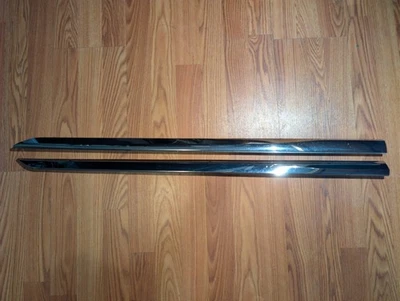 ✅11-16 CHRYSLER TOWN & COUNTRY REAR RIGHT & LEFT SIDE EXTERIOR DOOR TRIM CHROME - Image 1 of 4