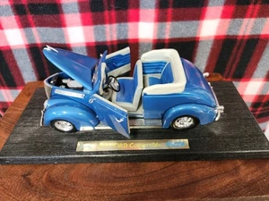 Road Signature 1937 Ford V8 Deluxe Convertible Blue 1:18 Diecast Car Hot Rod Mod - Picture 1 of 10