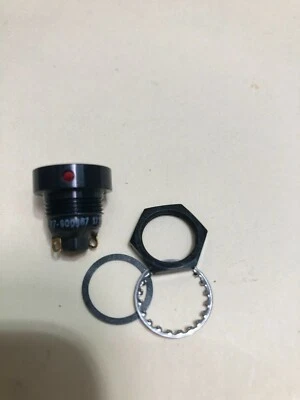 P7-900367, PUSHBUTTON SWITCH - Image 1 of 2