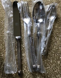 JUEGO DE CUBIERTOS DE ACERO INOXIDABLE MIKASA DE COLECCIÓN DE 4 MUESTRAS PARA VENDEDORES - Imagen 1 de 8