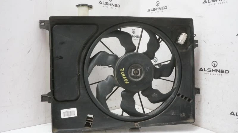 2011-2015 Hyundai Elantra Radiator Cooling Fan Motor Assembly 25380-3X000 OEM - Image 1 of 4