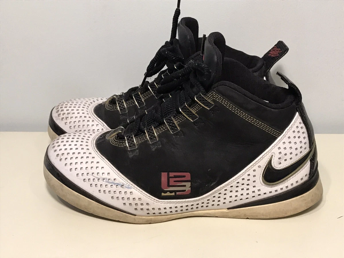 Nike Zoom Soldier II Men's Sneakers for Sale | Authenticity
