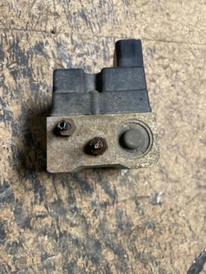 Dodge Ram 1500 2005 ABS conjunto de bomba de freno antibloqueo rueda trasera ABS, 4,7 L fabricante original Foto 1 de 4