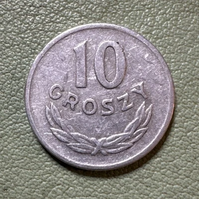 Poland  1949   10  Groszy  Eagle        17.6mm Sz Of 10c - Image 1 of 4