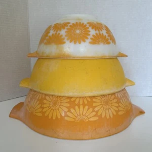 Set of 3 - Vintage Pyrex Yellow Orange Sunflower Mixing Bowl- Damaged Finish! - Picture 1 of 24