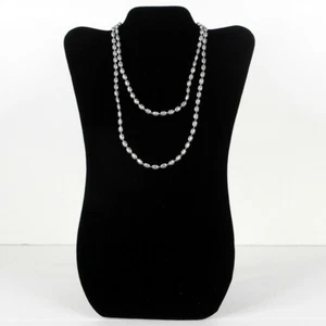 Collar de cuentas gris ovalado de plástico 35 pulgadas Minimalista retro de colección años 80 de un solo hilo - Imagen 1 de 6